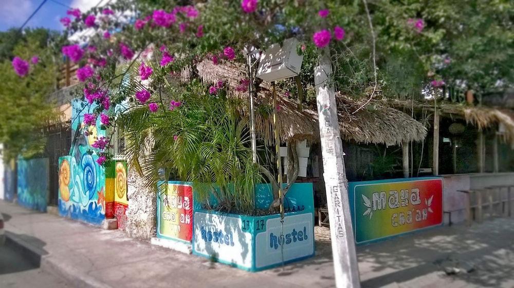 Maya Cha'An Guesthouse Cancun Exterior photo